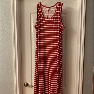 Darling Red and white stripe LulaRoe Dani. 2XL.